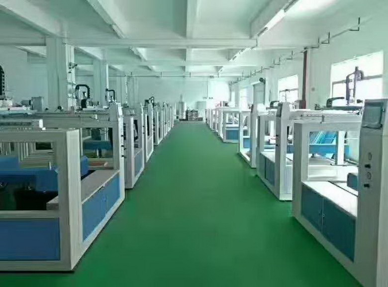 自動噴塗機